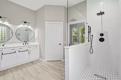 35 S Ashley Green, The Woodlands, TX 77382 - Photo 20