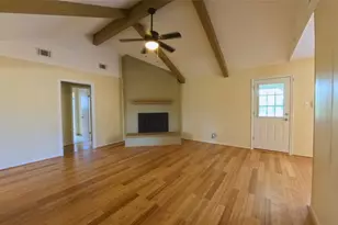 1115 Newport Blvd, League City, TX 77573 - Photo 8