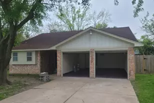 13023 Maxim Dr, Houston, TX 77065 - Photo 2