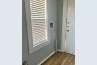 208 E Sterling Street, Baytown, TX 77520 - Photo 4