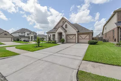 22303 Larch Grove Court, Tomball, TX 77375 - Photo 2