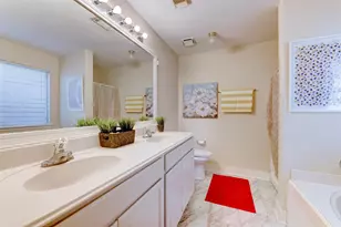 3818 E Traditions Ct, Houston, TX 77082 - Photo 18