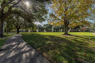 3818 E Traditions Ct, Houston, TX 77082 - Photo 36