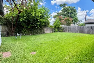 6018 W 43rd St, Houston, TX 77092 - Photo 18
