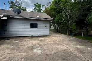 6018 W 43rd St, Houston, TX 77092 - Photo 14