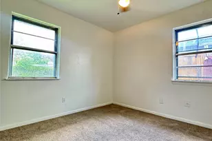 6018 W 43rd St, Houston, TX 77092 - Photo 10