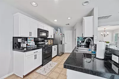 10827 Windfern Lakes Street, Houston, TX 77064 - Photo 6