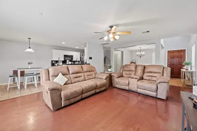 10827 Windfern Lakes Street, Houston, TX 77064 - Photo 4