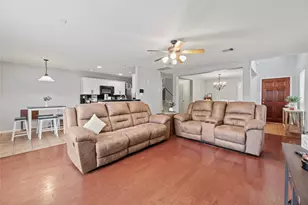 10827 Windfern Lakes St, Houston, TX 77064 - Photo 4