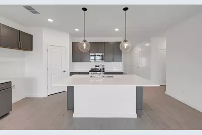 7711 Jade Crest Drive, Angleton, TX 77515 - Photo 4