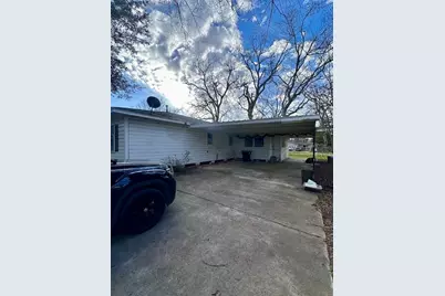 721 E Emily Ave, Wharton, TX 77488 - Photo 2