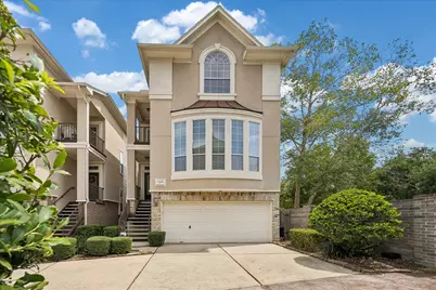 2102 Stacy Knoll, Houston, TX 77008 - Photo 2