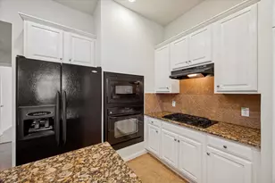 1012 Hyland Ln, League City, TX 77573 - Photo 8