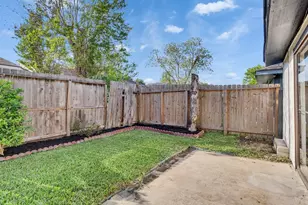 4342 Yupon Ridge Dr, Houston, TX 77072 - Photo 34