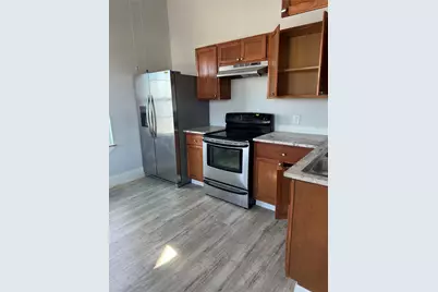 1015 30th Street #2, Galveston, TX 77550 - Photo 4