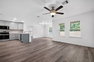 353 Todd St, Tomball, TX 77375 - Photo 10