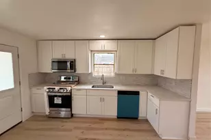 8015 Howton St, Houston, TX 77028 - Photo 8
