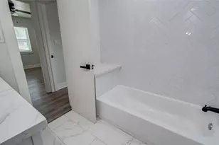 10415 Westray St, Houston, TX 77043 - Photo 34