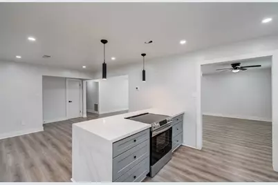 10415 Westray Street, Houston, TX 77043 - Photo 16