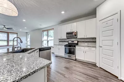 2103 Parnevik Place, Conroe, TX 77304 - Photo 12