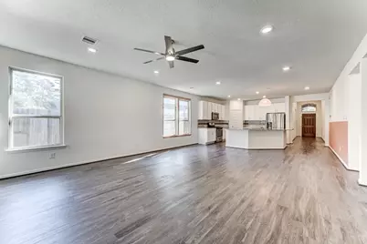 2103 Parnevik Place, Conroe, TX 77304 - Photo 8