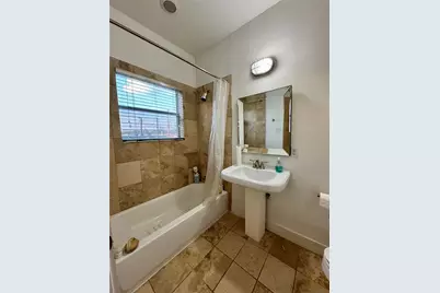 612 E 29th Street, Houston, TX 77008 - Photo 14