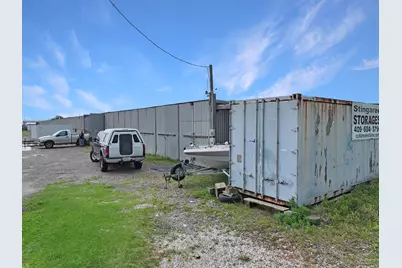 1012 N Stingaree Drive, Crystal Beach, TX 77650 - Photo 28