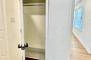 4505 W 43rd St, Houston, TX 77092 - Photo 8