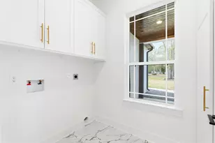 2056 White Doe Court, Cleveland, TX 77328 - Photo 18