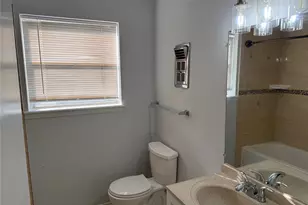 1014 Robinson St, Alvin, TX 77511 - Photo 10