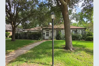 10010 Burgoyne Road, Houston, TX 77042 - Photo 2