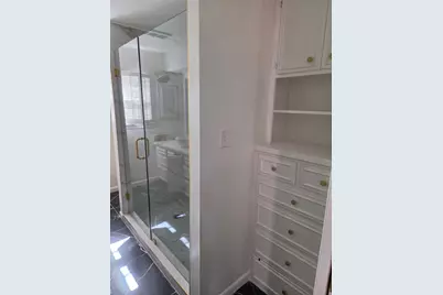 10010 Burgoyne Road, Houston, TX 77042 - Photo 8
