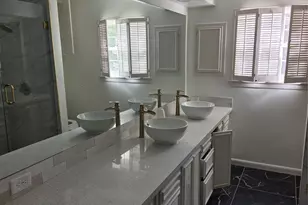 10010 Burgoyne Rd, Houston, TX 77042 - Photo 6