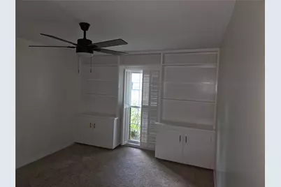 10010 Burgoyne Road, Houston, TX 77042 - Photo 14