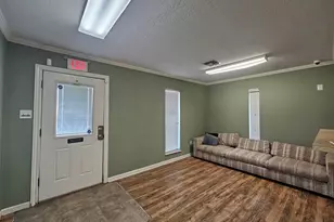 1501 6th St N, Texas City, TX 77590 - Photo 2