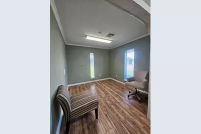 1501 6th Street N, Texas City, TX 77590 - Photo 4