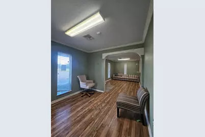 1501 6th Street N, Texas City, TX 77590 - Photo 6