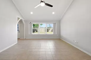 9203 Kirkmont Dr, Houston, TX 77089 - Photo 12