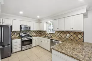 9203 Kirkmont Dr, Houston, TX 77089 - Photo 20