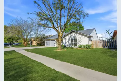 9203 Kirkmont Drive, Houston, TX 77089 - Photo 6