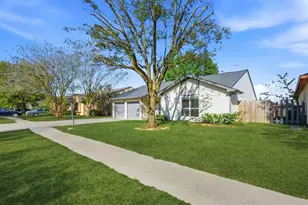 9203 Kirkmont Dr, Houston, TX 77089 - Photo 6