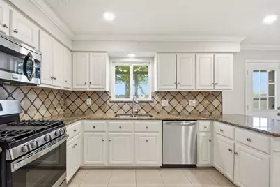 9203 Kirkmont Drive, Houston, TX 77089 - Photo 22