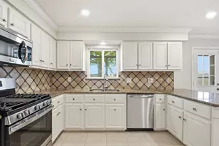 9203 Kirkmont Dr, Houston, TX 77089 - Photo 22