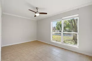 9203 Kirkmont Dr, Houston, TX 77089 - Photo 36