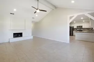 9203 Kirkmont Dr, Houston, TX 77089 - Photo 14