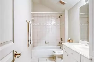 1735 Michigan St, Houston, TX 77006 - Photo 16