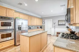 1735 Michigan St, Houston, TX 77006 - Photo 6