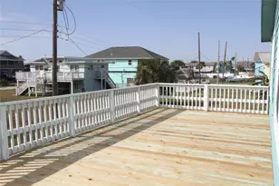 4102 Kent Dr, Galveston, TX 77554 - Photo 8