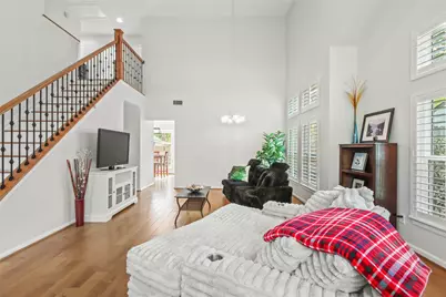 30 Village Knoll Place, The Woodlands, TX 77381 - Photo 8