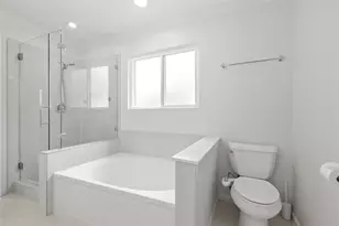 30 Village Knoll Pl, The Woodlands, TX 77381 - Photo 16